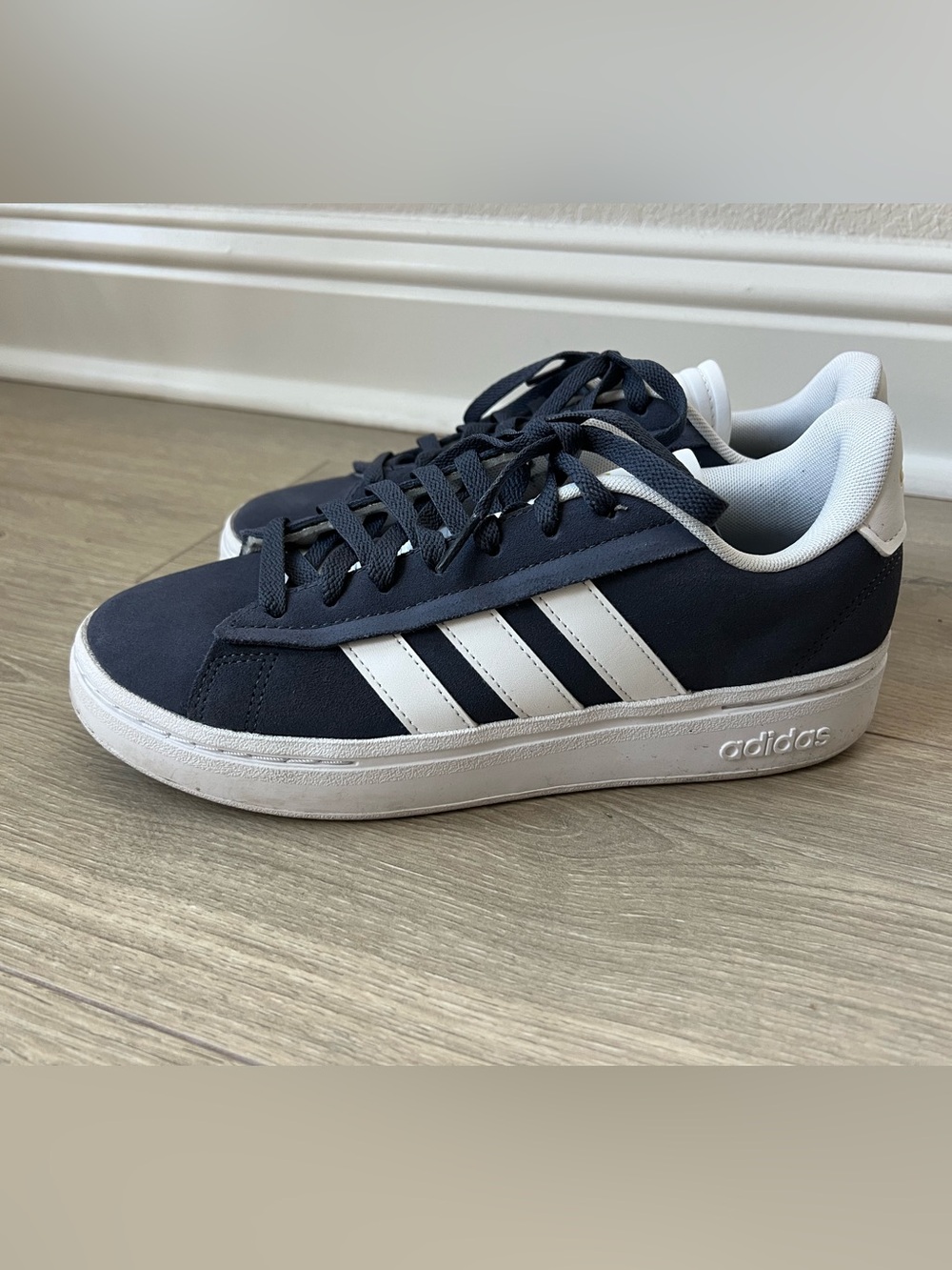 Adidas Grand Court cloudfoam sneakers sz 8
